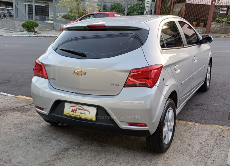 ONIX 1.4 MPFI LT 8V FLEX 4P MANUAL - 2019 - FARROUPILHA