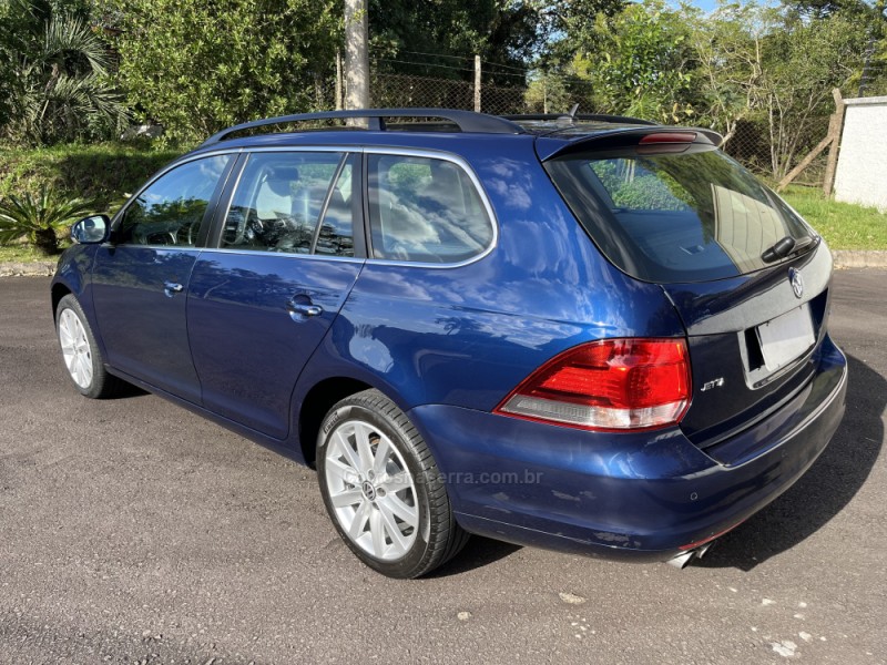 JETTA 2.5 I VARIANT 20V 170CV GASOLINA 4P TIPTRONIC - 2011 - GARIBALDI