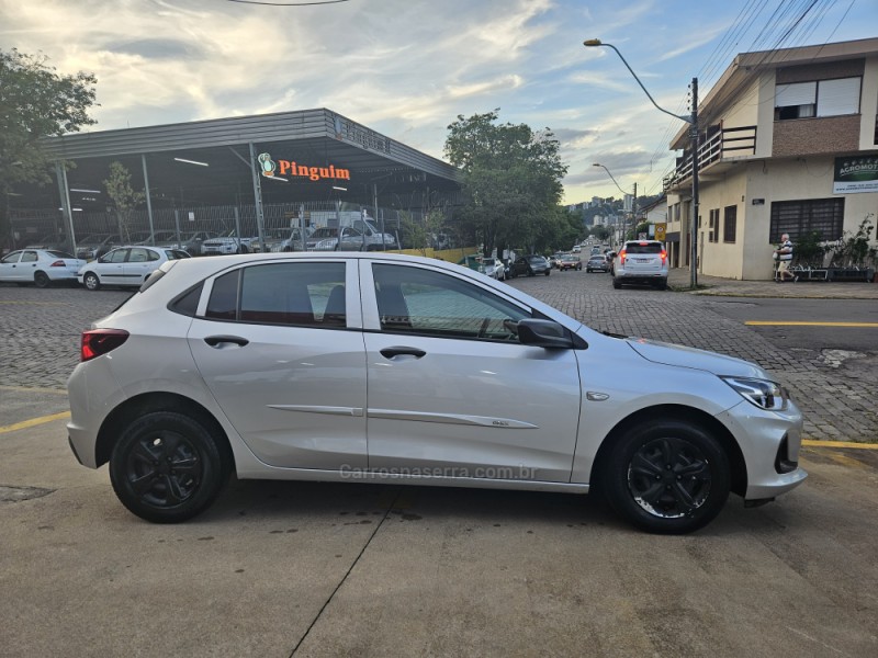 ONIX 1.0 LT 12V FLEX 4P MANUAL - 2020 - CAXIAS DO SUL