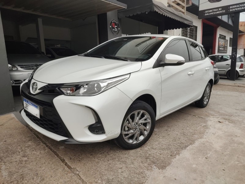 YARIS 1.5 XS 16V FLEX 4P AUTOMÁTICO - 2023 - CAXIAS DO SUL