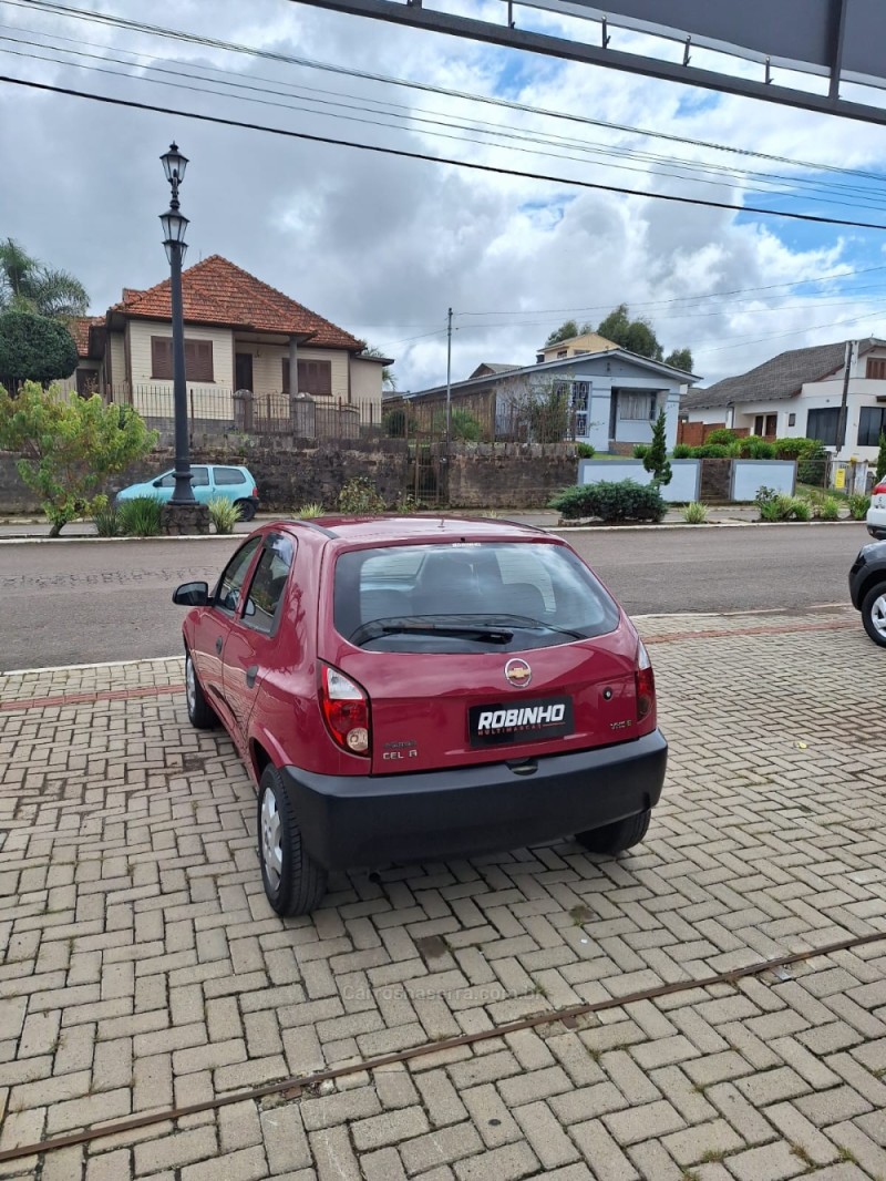 CELTA 1.0 MPFI SPIRIT 8V FLEX 4P MANUAL - 2011 - CAMBARá DO SUL