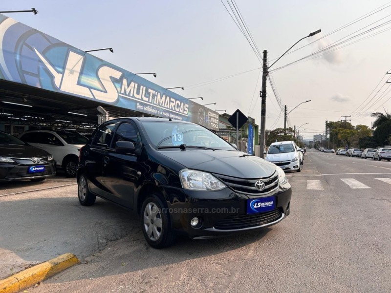 ETIOS 1.3 X 16V FLEX 4P MANUAL - 2013 - VENâNCIO AIRES