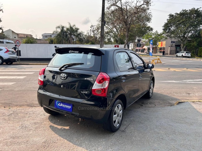 ETIOS 1.3 X 16V FLEX 4P MANUAL - 2013 - VENâNCIO AIRES