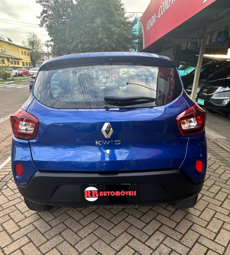 KWID 1.0 12V SCE FLEX INTENSE MANUAL - 2023 - PAROBé