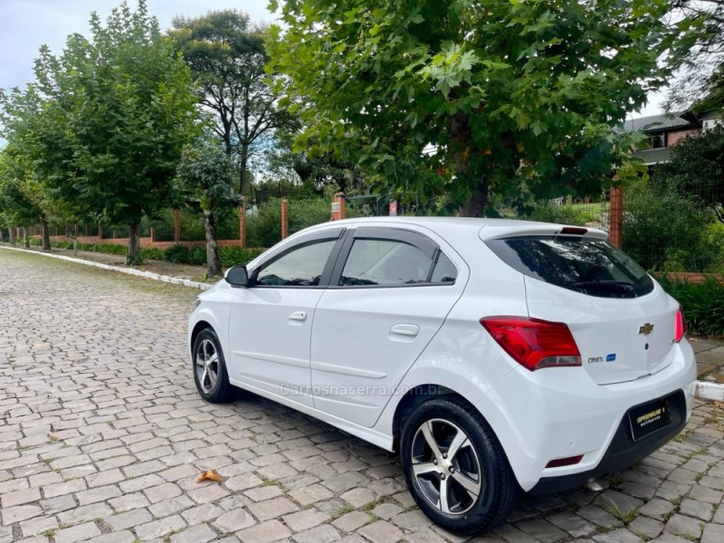 ONIX 1.4 MPFI LTZ 8V FLEX 4P MANUAL - 2018 - BENTO GONçALVES