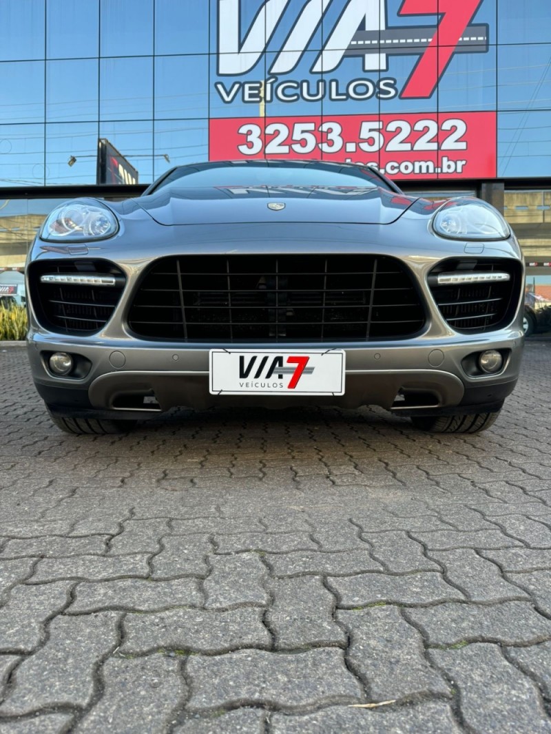 CAYENNE 4.8 4X4 V8 32V TURBO GASOLINA 4P TIPTRONIC - 2011 - NOVO HAMBURGO