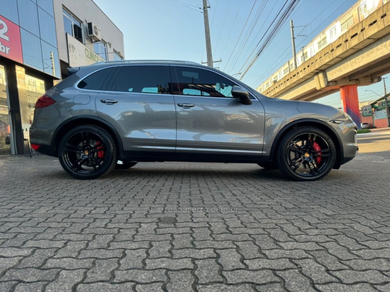 CAYENNE 4.8 4X4 V8 32V TURBO GASOLINA 4P TIPTRONIC - 2011 - NOVO HAMBURGO