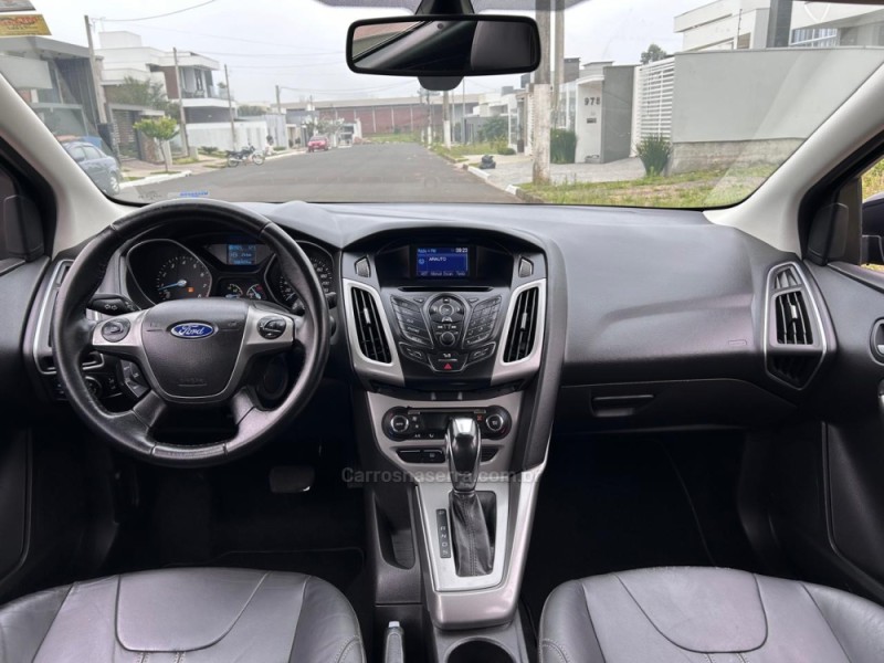 FOCUS 2.0 S SEDAN 16V FLEX 4P AUTOMÁTICO - 2014 - VENâNCIO AIRES