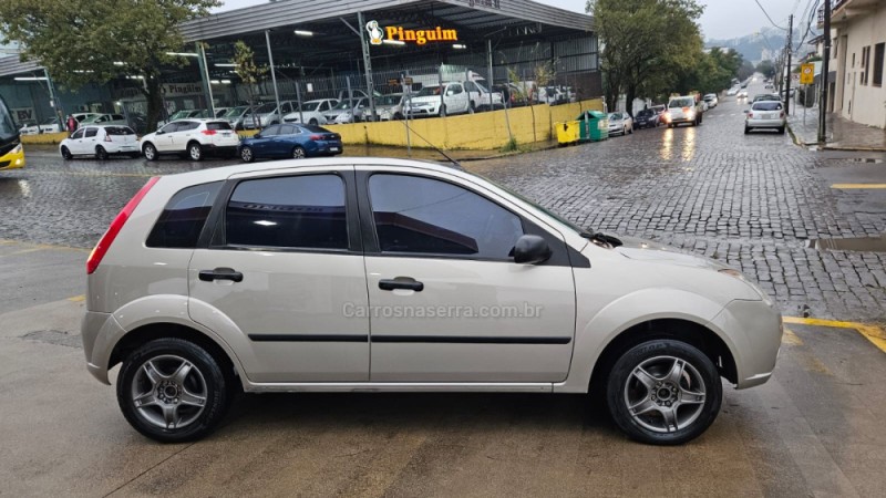 FIESTA 1.0 MPI PERSONNALITÉ 8V FLEX 4P MANUAL - 2009 - CAXIAS DO SUL