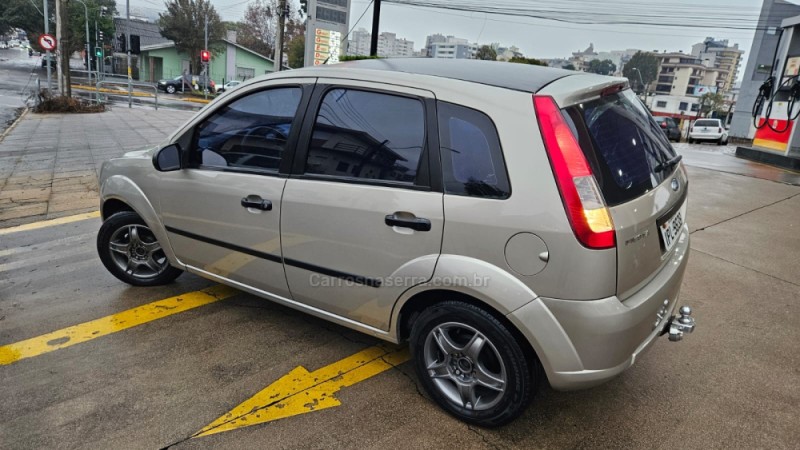 FIESTA 1.0 MPI PERSONNALITÉ 8V FLEX 4P MANUAL - 2009 - CAXIAS DO SUL