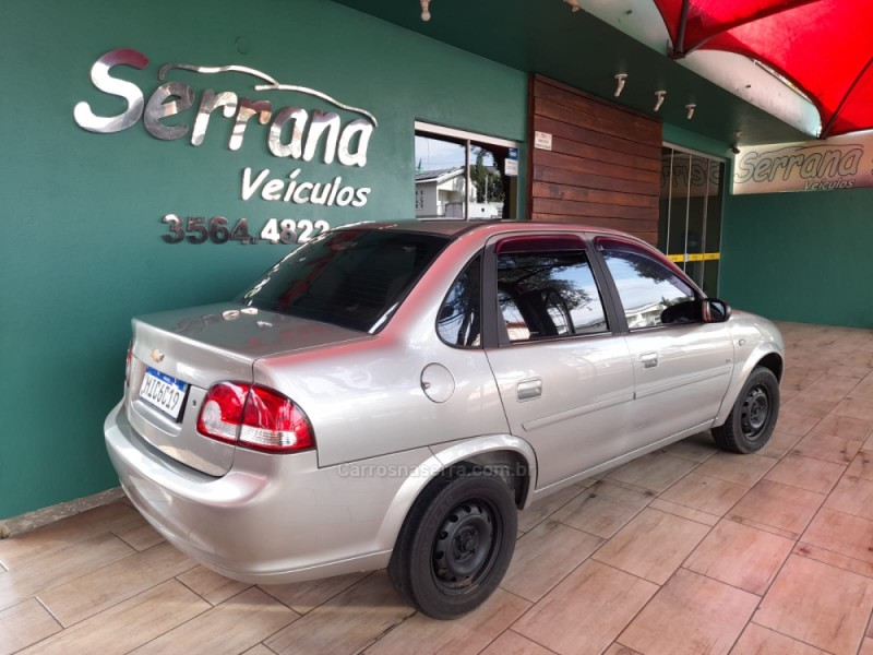 CLASSIC 1.0 MPFI LS 8V FLEX 4P MANUAL - 2011 - DOIS IRMãOS