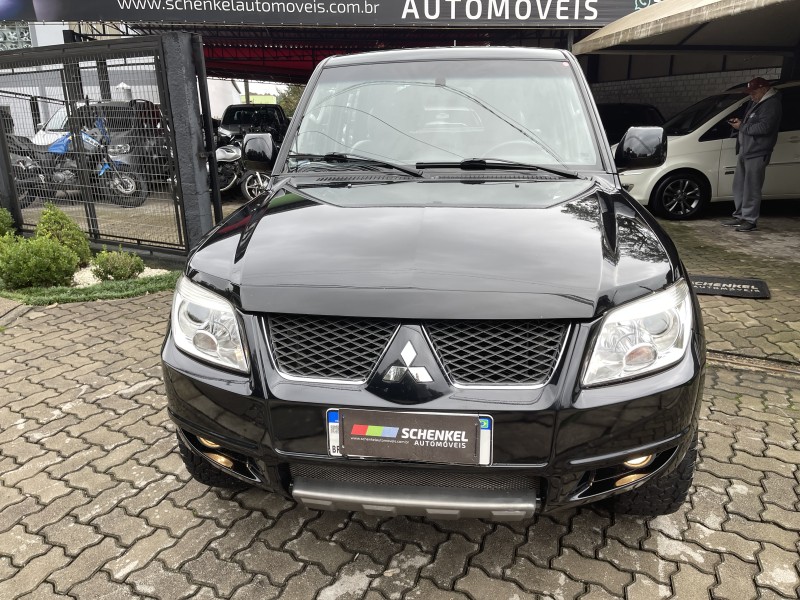 PAJERO TR4 2.0 4X2 16V 140CV FLEX 4P MANUAL - 2014 - NOVA PETRóPOLIS