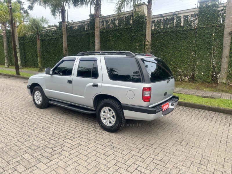 BLAZER 2.4 MPFI COLINA 4X2 8V GASOLINA 4P MANUAL - 2006 - CAXIAS DO SUL