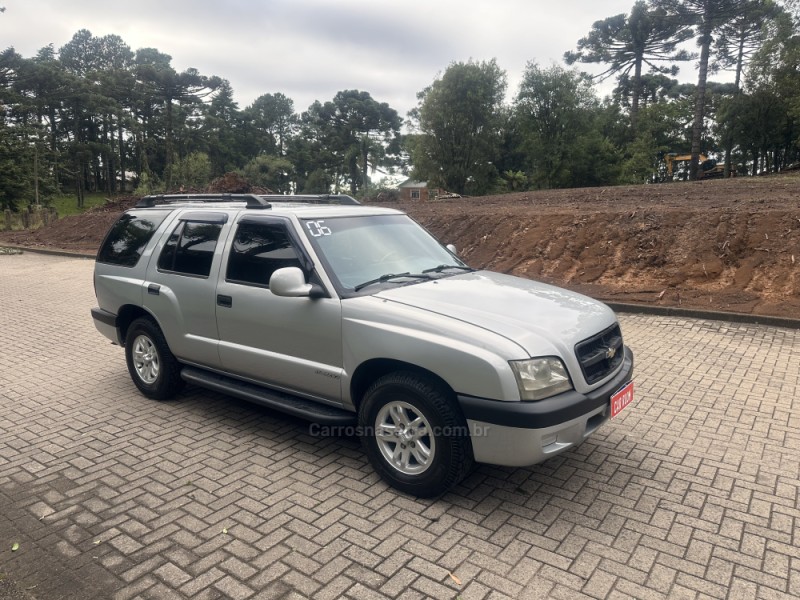 BLAZER 2.4 MPFI COLINA 4X2 8V GASOLINA 4P MANUAL - 2006 - CAXIAS DO SUL