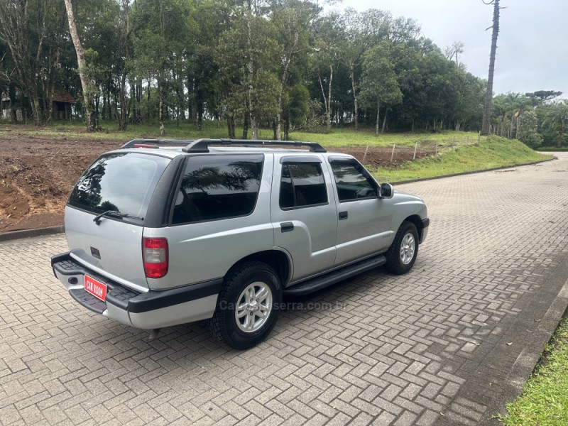 BLAZER 2.4 MPFI COLINA 4X2 8V GASOLINA 4P MANUAL - 2006 - CAXIAS DO SUL