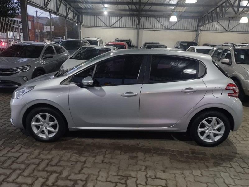 208 1.5 ACTIVE PACK 8V FLEX 4P MANUAL - 2015 - FARROUPILHA