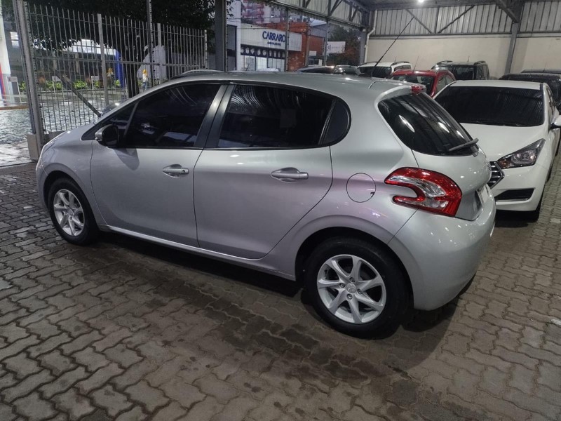 208 1.5 ACTIVE PACK 8V FLEX 4P MANUAL - 2015 - FARROUPILHA