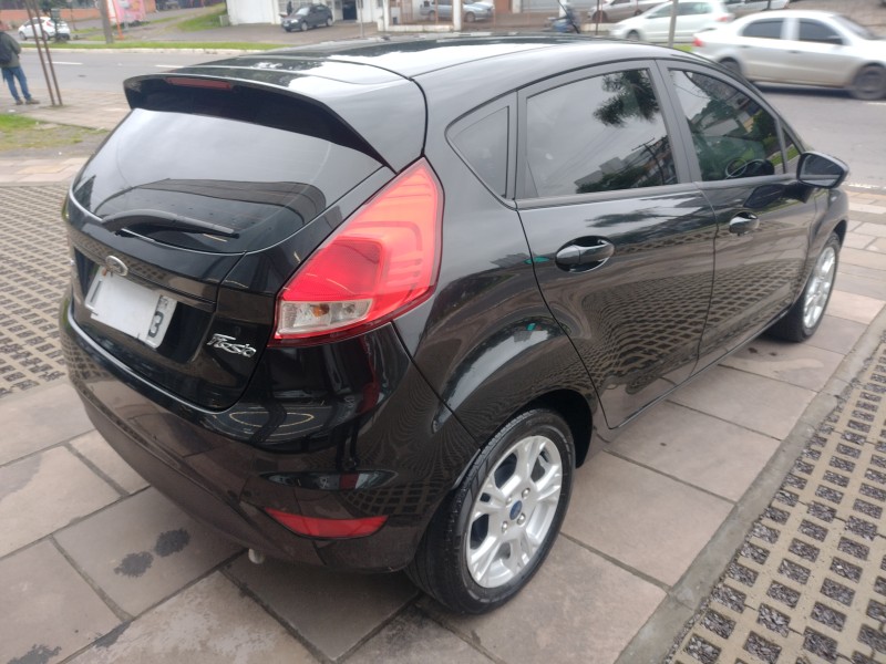 FIESTA 1.6 SE HATCH 16V FLEX 4P AUTOMÁTICO - 2015 - CAXIAS DO SUL