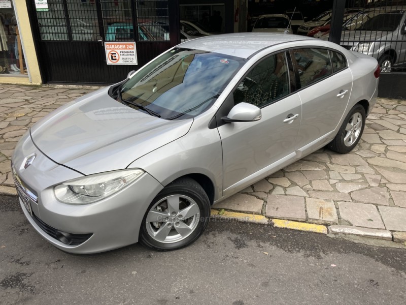 FLUENCE 2.0 DYNAMIQUE PLUS 16V FLEX 4P AUTOMÁTICO - 2013 - CAXIAS DO SUL