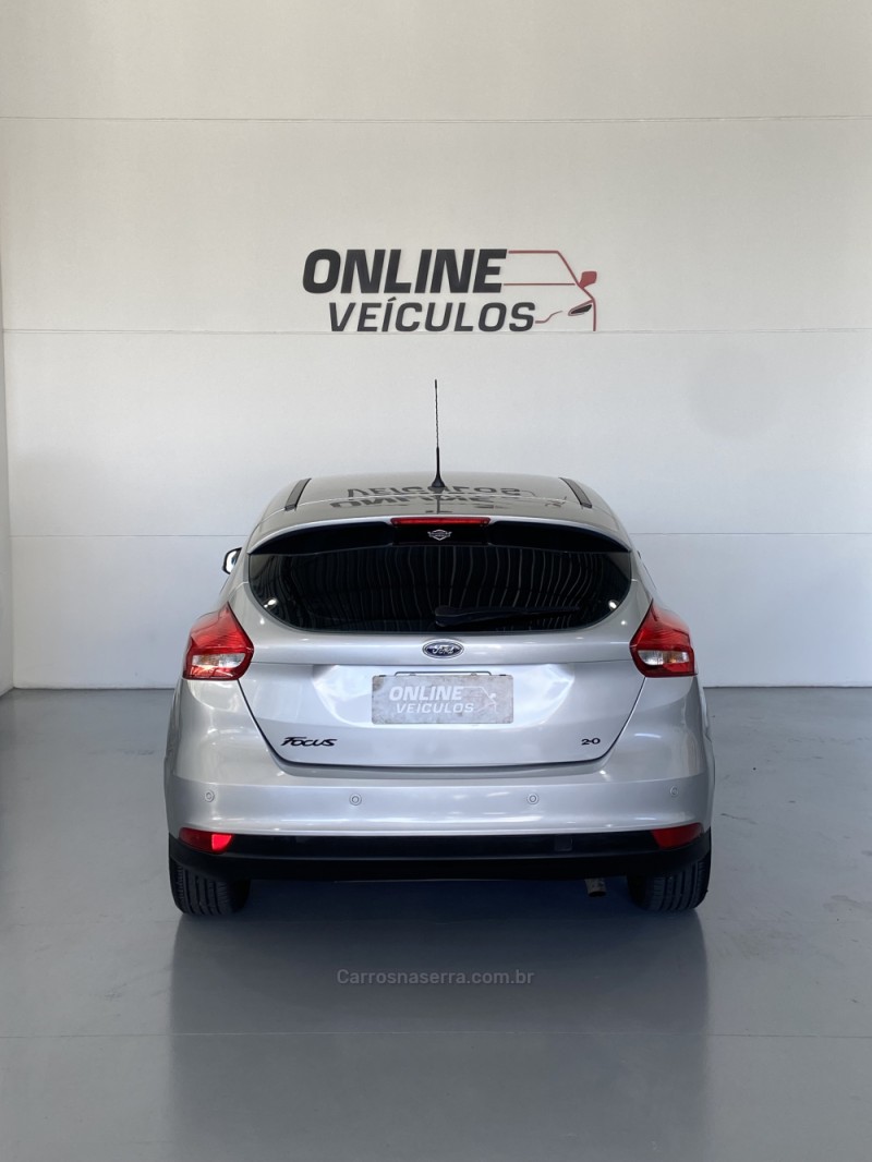 FOCUS 2.0 SE PLUS 16V FLEX 4P AUTOMÁTICO - 2016 - FARROUPILHA