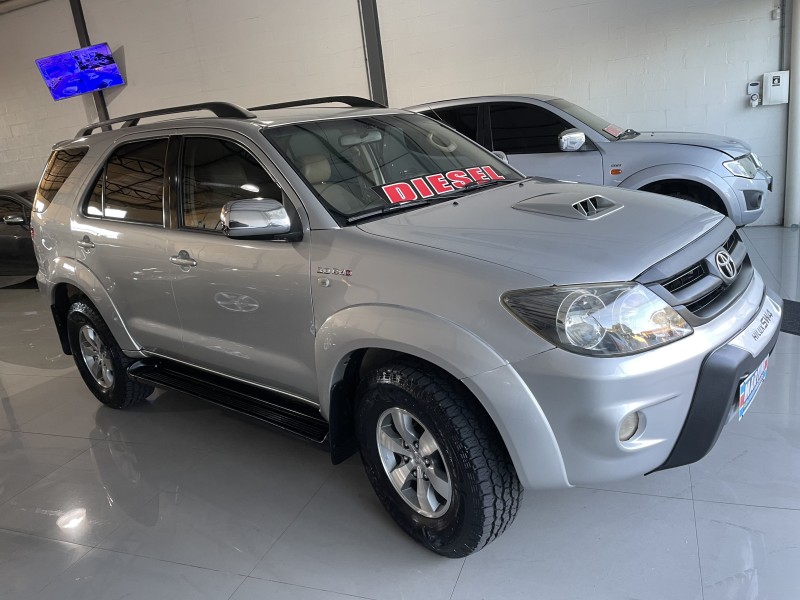 HILUX SW4 3.0 SRV 4X4 16V TURBO INTERCOOLER DIESEL 4P AUTOMÁTICO - 2007 - CAXIAS DO SUL