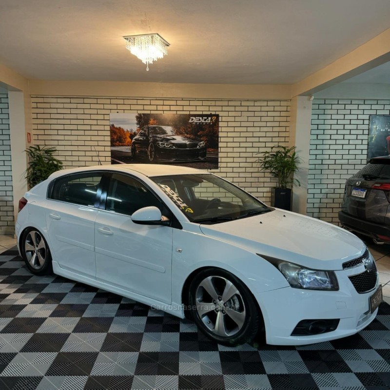 CRUZE 1.8 LT SPORT6 16V FLEX 4P MANUAL