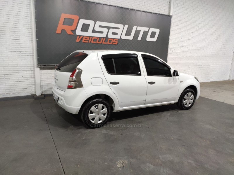 SANDERO 1.0 EXPRESSION 12V FLEX 4P MANUAL - 2014 - VENâNCIO AIRES