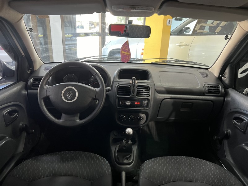 CLIO 1.0 EXPRESSION 16V FLEX 4P MANUAL - 2016 - CAXIAS DO SUL