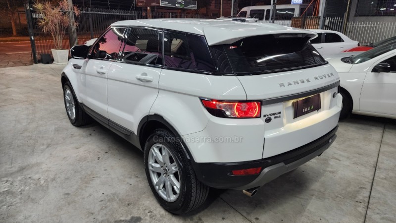 RANGE ROVER EVOQUE 2.0 PURE 4WD 16V GASOLINA 4P AUTOMÁTICO - 2013 - CAXIAS DO SUL