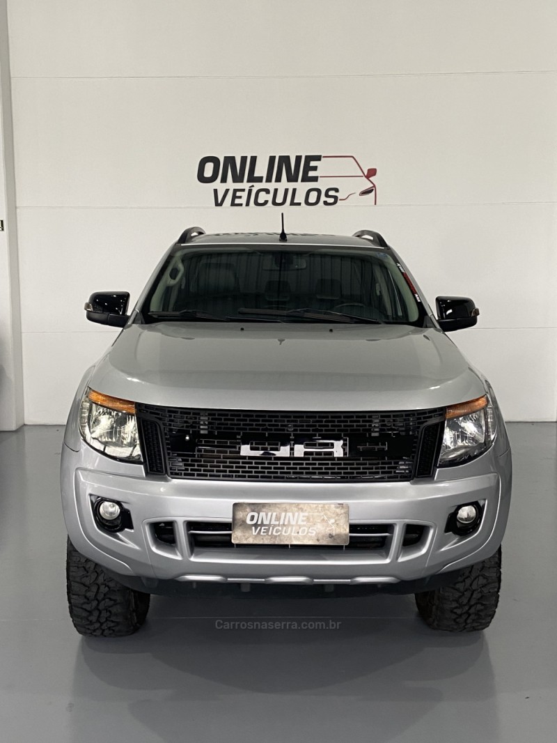 RANGER 3.2 LIMITED PLUS 4X4 CD 20V DIESEL 4P AUTOMÁTICO - 2013 - FARROUPILHA