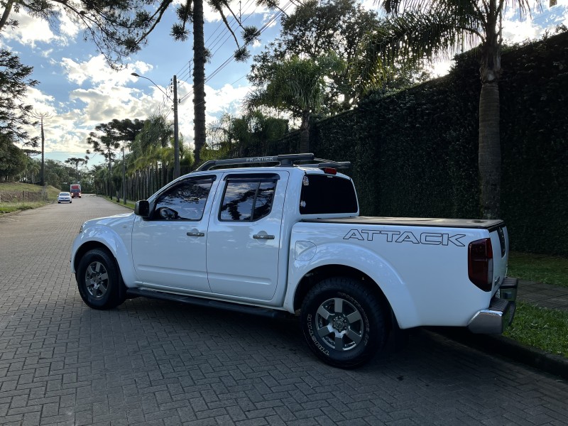 FRONTIER 2.5 SV ATTACK 4X2 CD TURBO ELETRONIC DIESEL 4P MANUAL - 2014 - CAXIAS DO SUL