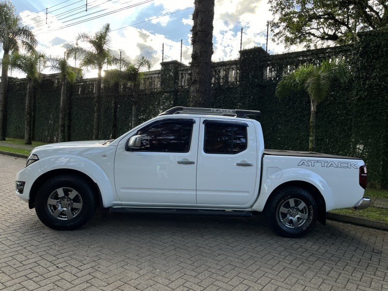 FRONTIER 2.5 SV ATTACK 4X2 CD TURBO ELETRONIC DIESEL 4P MANUAL - 2014 - CAXIAS DO SUL