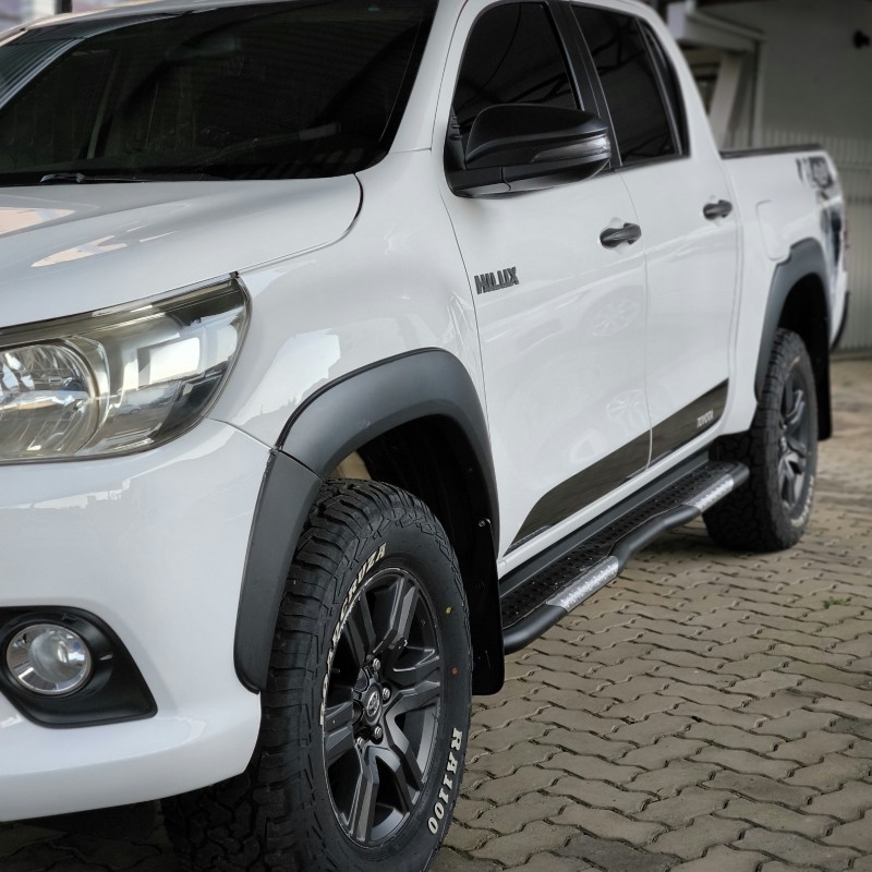 HILUX 2.8 SR CHALLENGE 4X4 CD 16V TURBO DIESEL 4P AUTOMÁTICO - 2018 - TAPEJARA