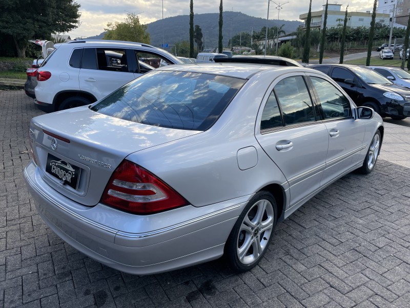 C 200  - 2006 - FELIZ