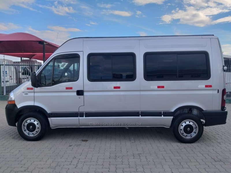 MASTER 2.5 DCI MINIBUS L2H2 16 LUGARES 16V DIESEL 3P MANUAL - 2010 - CAXIAS DO SUL