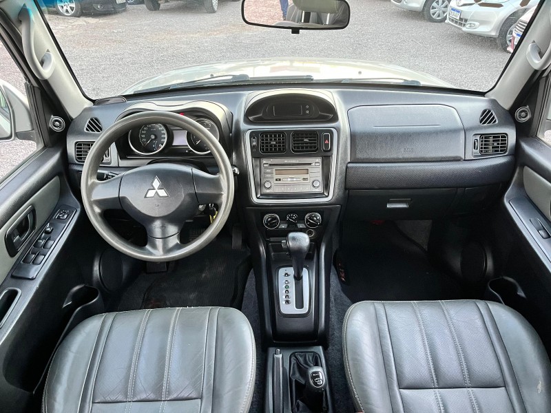 PAJERO TR4 2.0 4X4 16V 140CV FLEX 4P AUTOMÁTICO - 2013 - CAXIAS DO SUL