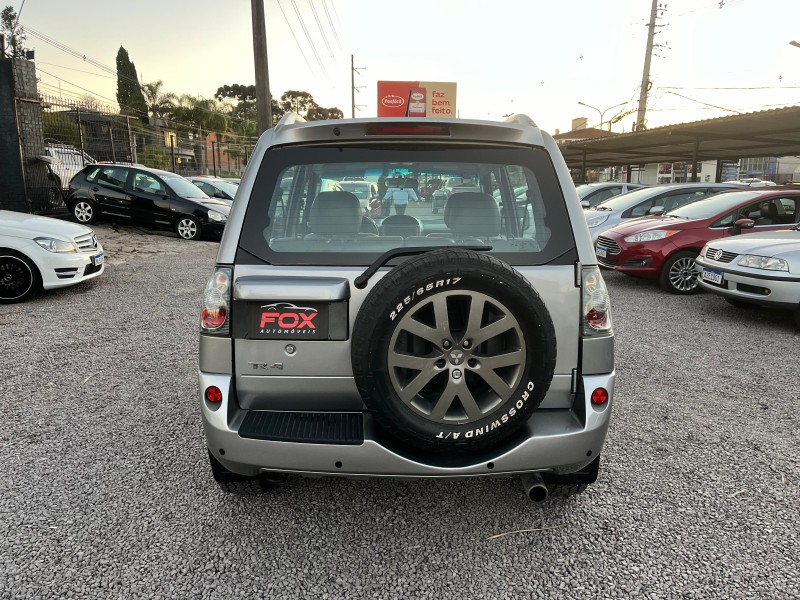 PAJERO TR4 2.0 4X4 16V 140CV FLEX 4P AUTOMÁTICO - 2013 - CAXIAS DO SUL