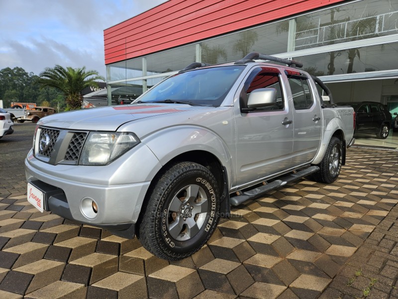 FRONTIER 2.5 SE ATTACK 4X4 CD TURBO ELETRONIC DIESEL 4P MANUAL - 2012 - BOM PRINCíPIO