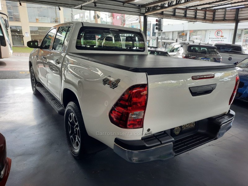 HILUX 2.8 4X4 CD 8V DIESEL 4P MANUAL - 2021 - CAXIAS DO SUL