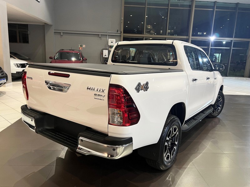 HILUX 2.8 SRV 4X4 CD 16V DIESEL 4P AUTOMÁTICO - 2024 - FARROUPILHA