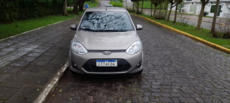 FIESTA 1.6 MPI CLASS 8V GASOLINA 4P MANUAL - 2013 - FARROUPILHA