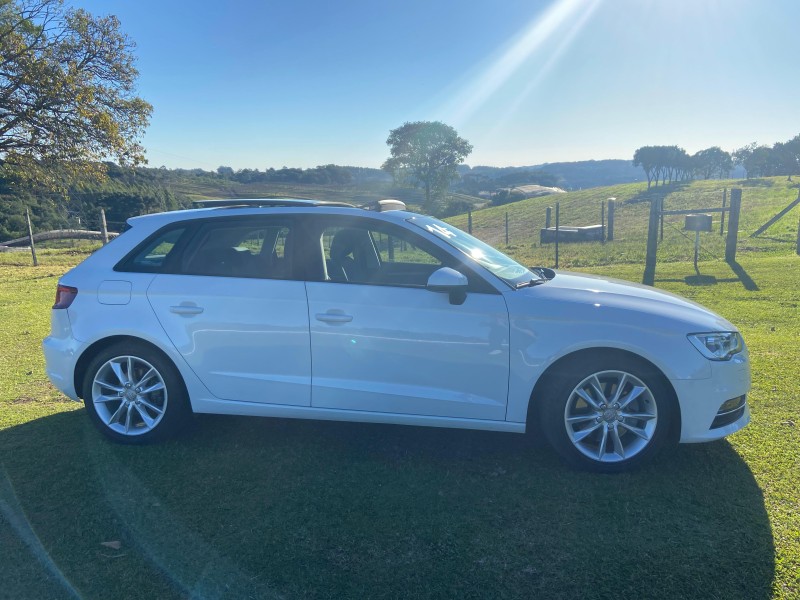 A3 1.8 TFSI SPORTBACK 16V GASOLINA 4P AUTOMÁTICO - 2014 - FARROUPILHA