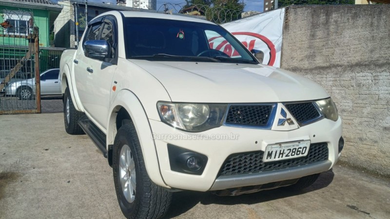 L200 TRITON 3.2 HPE 4X4 CD 16V TURBO INTERCOOLER DIESEL 4P AUTOMÁTICO - 2011 - CAXIAS DO SUL