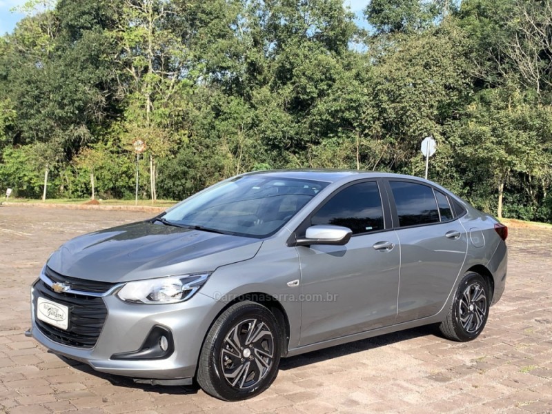 ONIX 1.0 SEDAN PLUS LT 12V FLEX 4P MANUAL - 2024 - GUAPORé