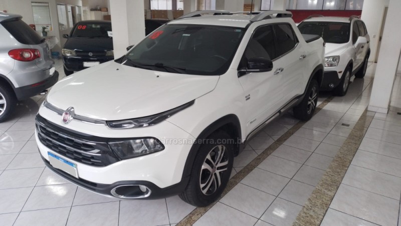 TORO 2.0 16V TURBO DIESEL VOLCANO 4WD AUTOMÁTICO - 2018 - NOVA PRATA