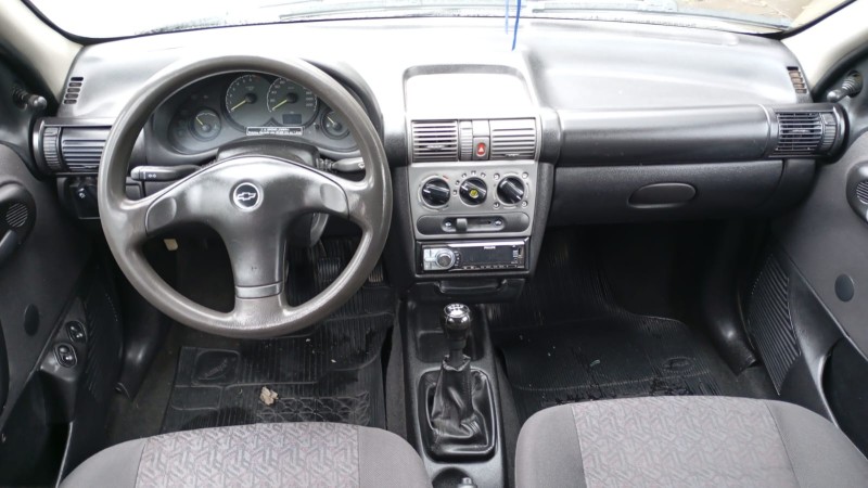 CORSA 1.0 MPFI CLASSIC SEDAN LIFE 8V FLEX 4P MANUAL - 2006 - FARROUPILHA