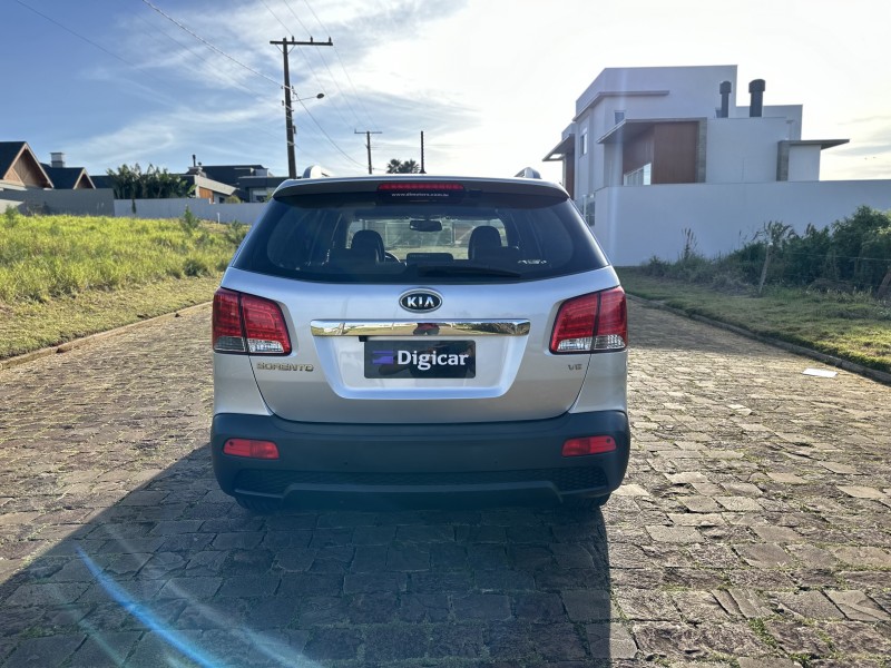 SORENTO 3.5 4X4 V6 24V GASOLINA 4P AUTOMÁTICO - 2011 - LAJEADO