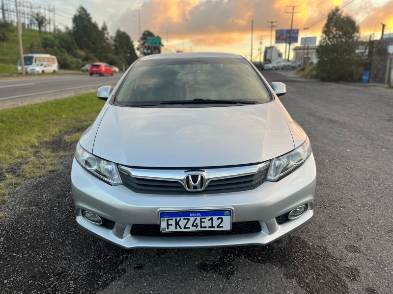 CIVIC 1.8 LXS 16V FLEX 4P MANUAL - 2014 - FARROUPILHA