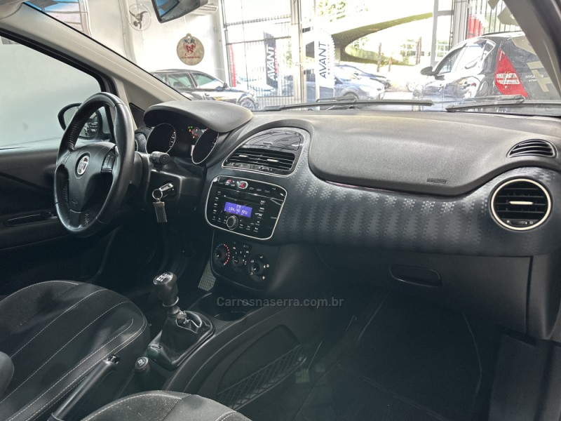 PUNTO 1.8 SPORTING 16V FLEX 4P MANUAL - 2013 - NOVO HAMBURGO