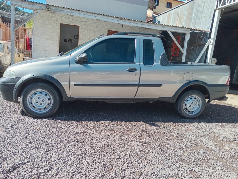 STRADA 1.5 MPI WORKING CE 8V GASOLINA 2P MANUAL - 2002 - CAXIAS DO SUL